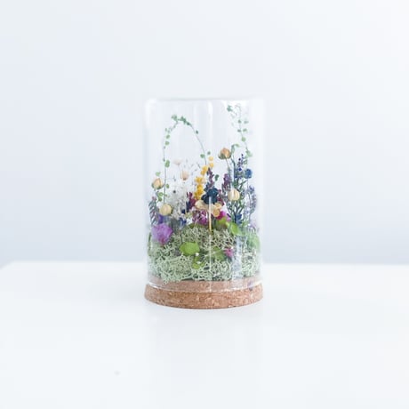 プリザーブドフラワーとドライフラワーの花畑