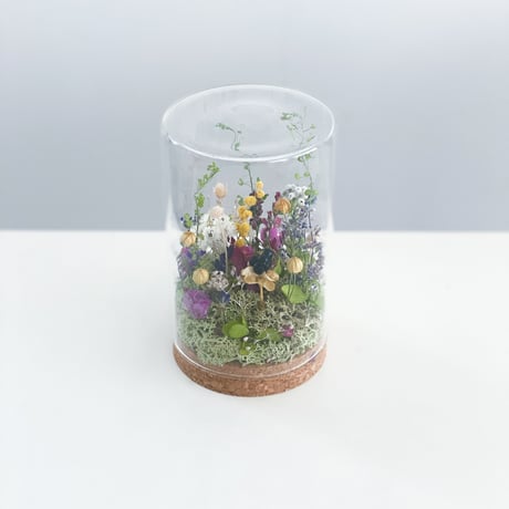 プリザーブドフラワーとドライフラワーの花畑