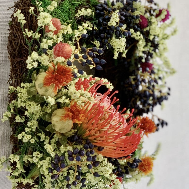 【専用】ご希望リースおまとめ4点 専用】ご希望リースおまとめ4点 玄関リース 秋なりのキイチゴ 秋