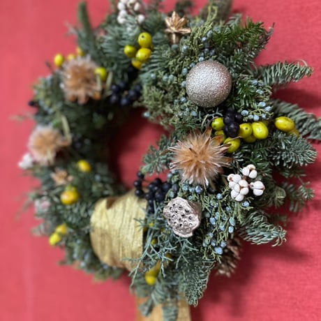 ゴールドのクリスマスリースL