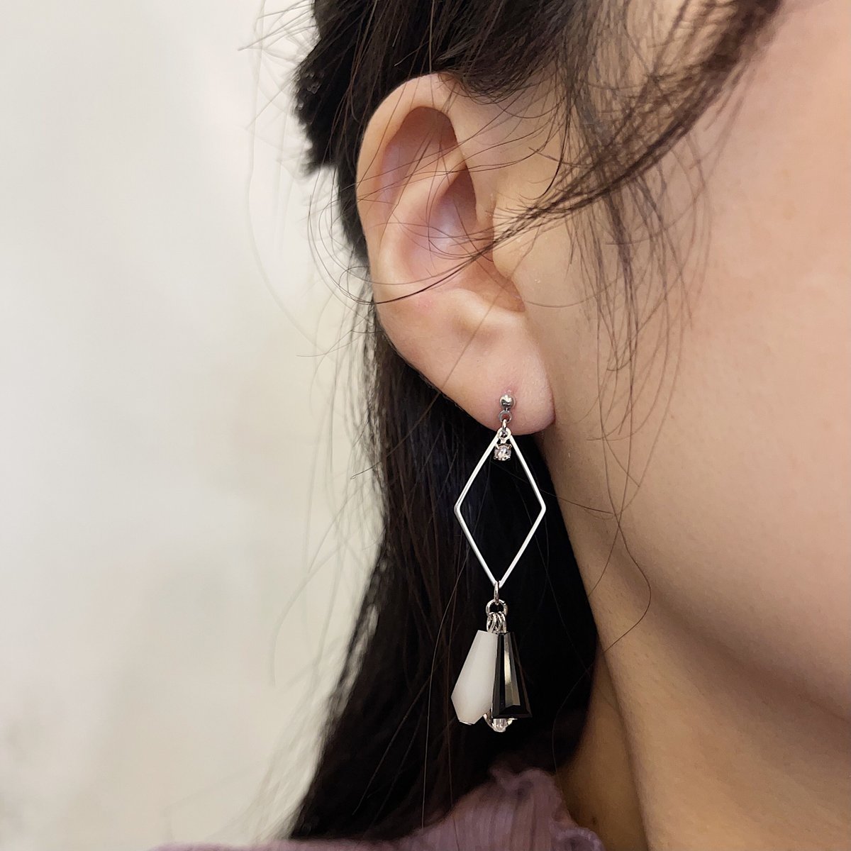 ひし形のガラスビーズピアス | Chou chou Online Shop ひし形のガラスビーズピアス | Chou chou Online Shop