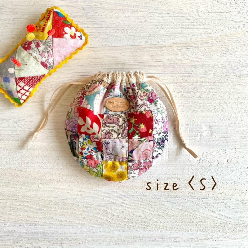 ハンドメイド 巾着 パッチワーク ハローベイビー ハンドメイド 巾着 パッチワーク ハローベイビー はぎれを愛でるパッチ