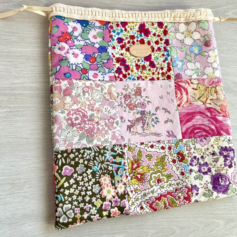 ハンドメイドパッチワーク巾着 パッチワーク巾着 | iichi 日々の暮らしを心地よくする