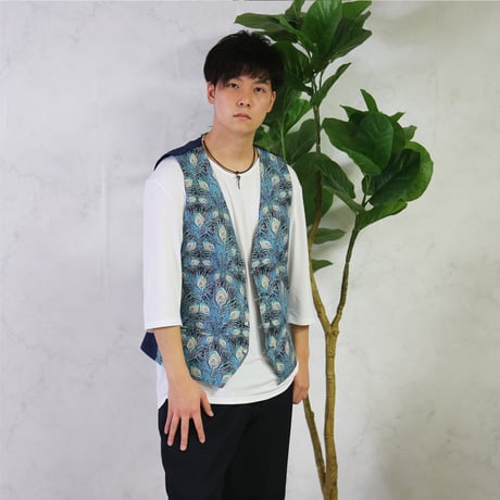 LIBERTY FABRICS　NO.11 リバティプリント 高級 メンズ セレブ ベスト　 ＜Juno Feather/ジュノフェザー＞