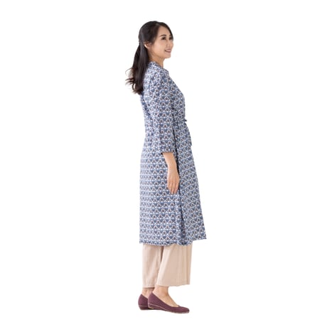 （レディース）LIBERTY FABRICS  NO.b009 リバティプリント リバティ ワンピース   ＜LOTUS LOVE ロータス ラブ ブルー系＞