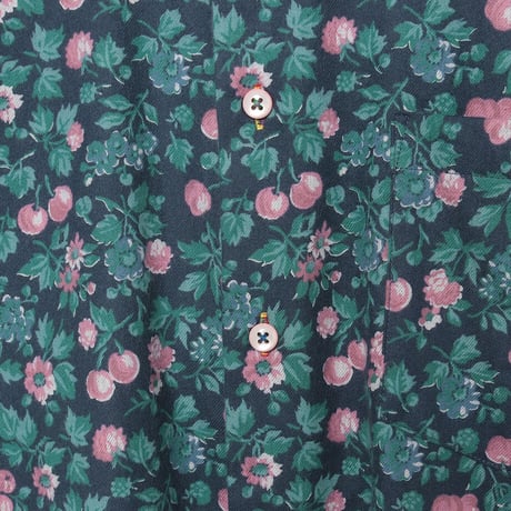 LIBERTY FABRICS  NO. 76リバティプリント  ドレスシャツ リバティシャツ  ＜Babette バベット＞