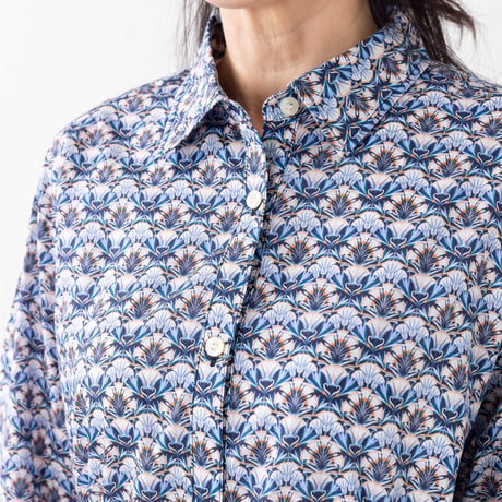 （レディース）LIBERTY FABRICS  NO.b009 リバティプリント リバティ ワンピース   ＜LOTUS LOVE ロータス ラブ ブルー系＞