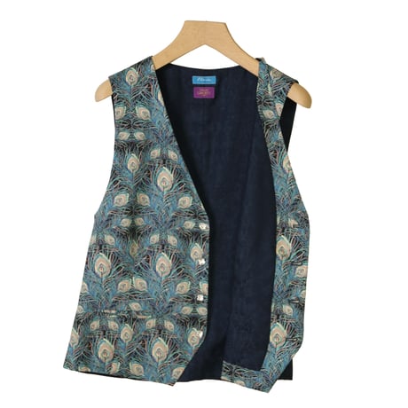 LIBERTY FABRICS　NO.11 リバティプリント 高級 メンズ セレブ ベスト　 ＜Juno Feather/ジュノフェザー＞