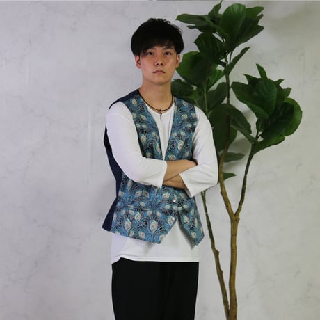 LIBERTY FABRICS　NO.11 リバティプリント 高級 メンズ セレブ ベスト　 ＜Juno Feather/ジュノフェザー＞