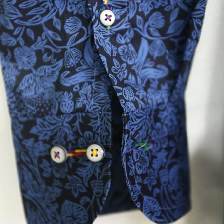 LIBERTY FABRICS　NO.41 リバティプリント ドレスシャツ リバティシャツ  ＜Strawberry Meadow/ストロベリーメドウ＞【ネイビーブルー】