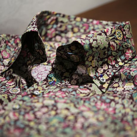 LIBERTY FABRICS　NO.40  リバティプリント  ドレスシャツ リバティシャツ  ＜ Palmeira  / パルメイラ＞