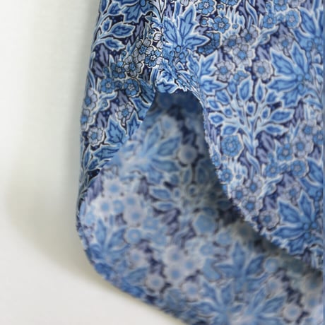 LIBERTY FABRICS　NO.34 リバティプリント  ドレスシャツ リバティシャツ  ＜ Aubrey Forest / オーブリ―・フォレスト ＞