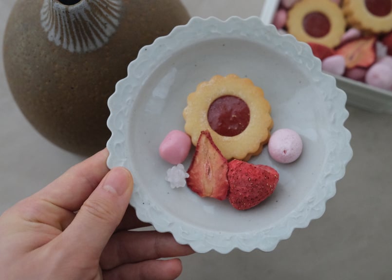 2026母の日限定🌷akasand×いちご菓子缶 | いちご大福と茶菓のお店 あか