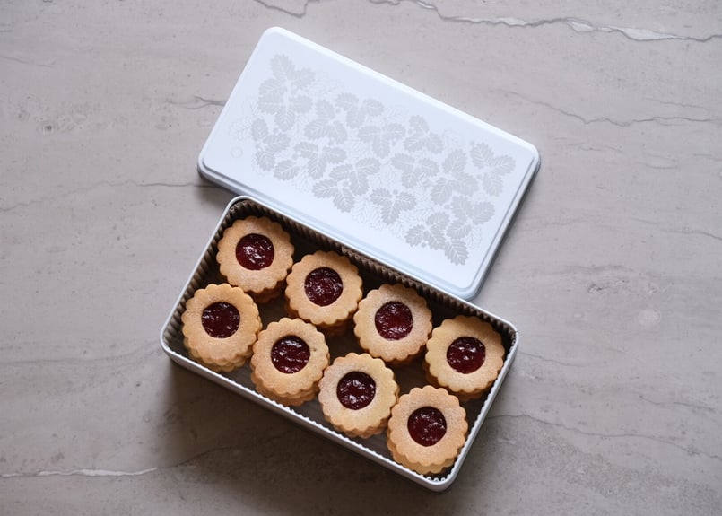 予約販売】akasand クッキー缶🍓 | いちご大福と茶菓のお店 あか