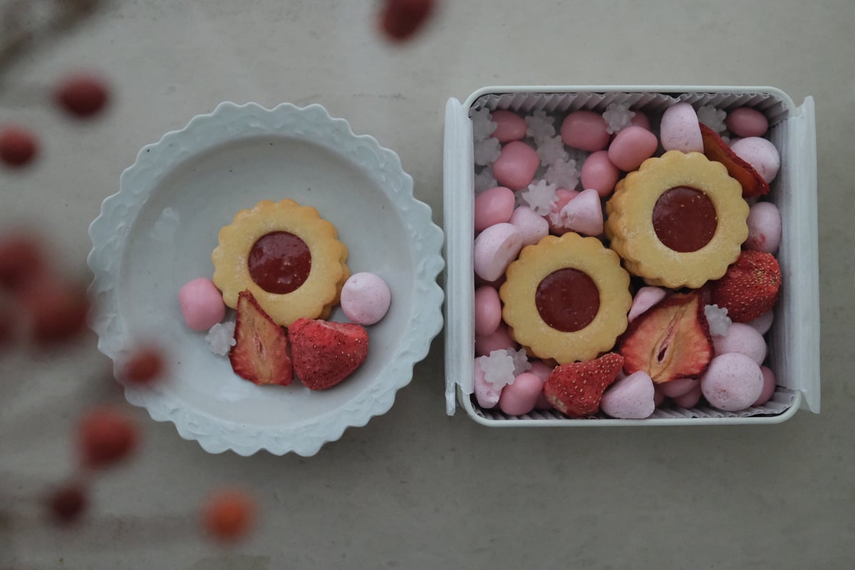 果物 37 haco 2026母の日限定🌷akasand×いちご菓子缶 | いちご大福と茶菓のお店 あか