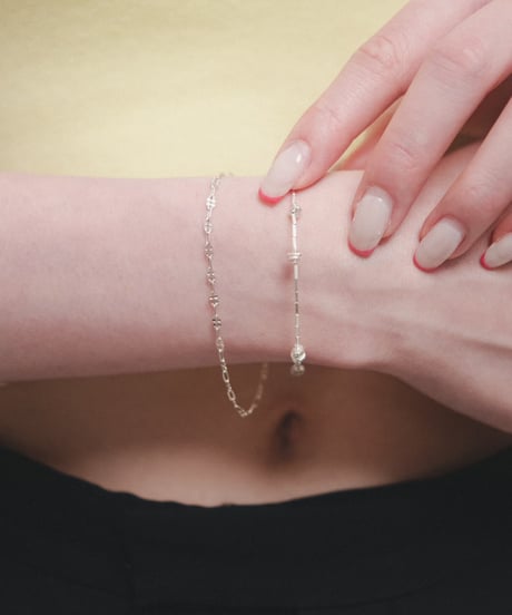 Petal chain bracelet