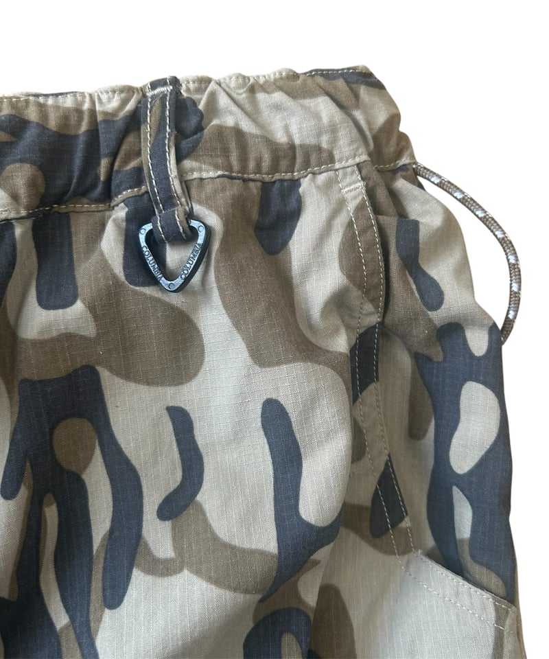 Columbia TITANIUM カモフラージュ 迷彩 ナイロンカーゴパンツ L Columbia TITANIUM カモフラージュ 迷彩 ナイロンカーゴパンツ L