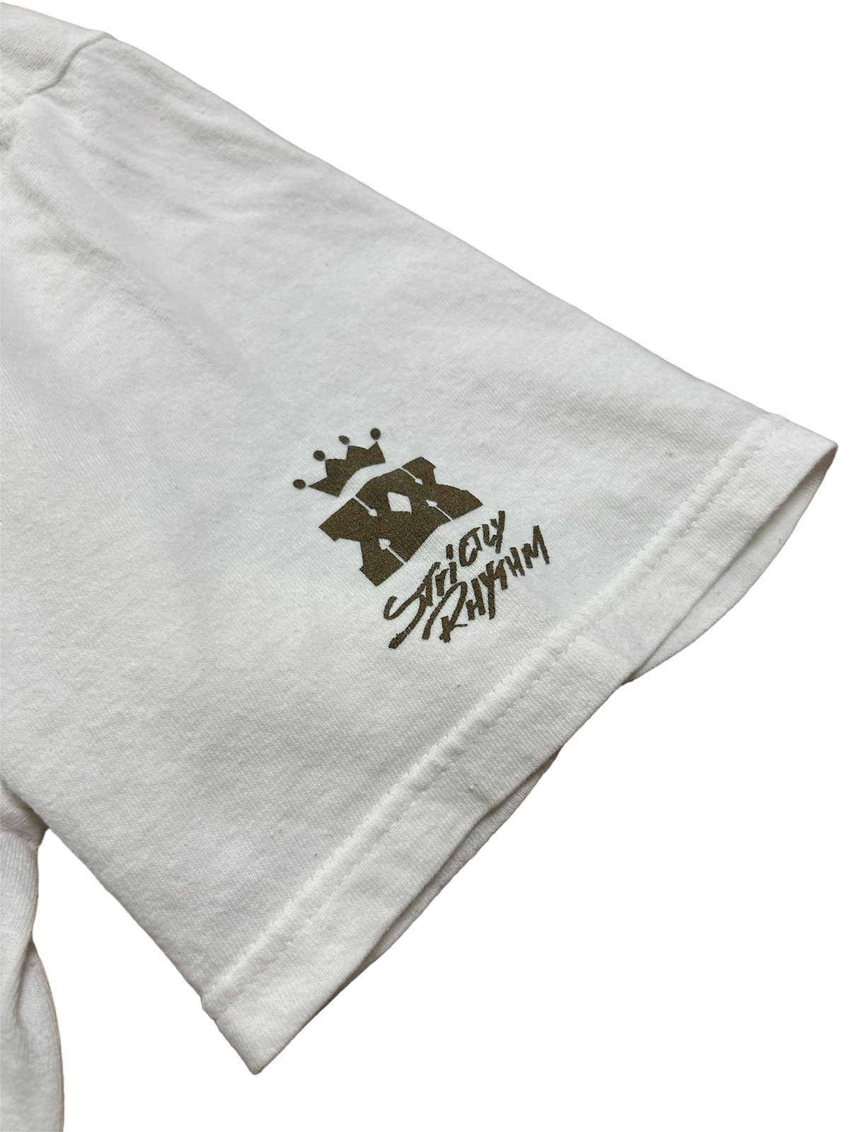 STUSSY x Strictly Rhythm Anniversary Tシャツ ホワイト STUSSY x Strictly Rhythm Anniversary Tシャツ ホワイト