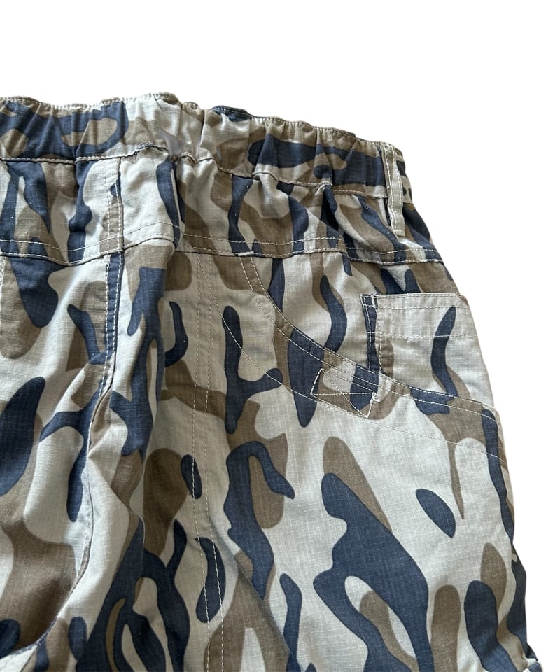Columbia TITANIUM カモフラージュ 迷彩 ナイロンカーゴパンツ L Columbia TITANIUM カモフラージュ 迷彩 ナイロンカーゴパンツ L