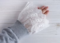 上品なお花柄！綿レースの付け袖【白】