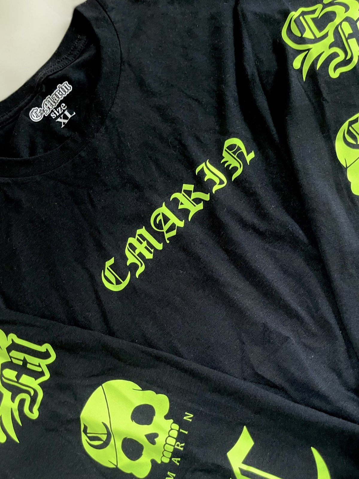 ネオンロゴロングTシャツ | C.Marin®