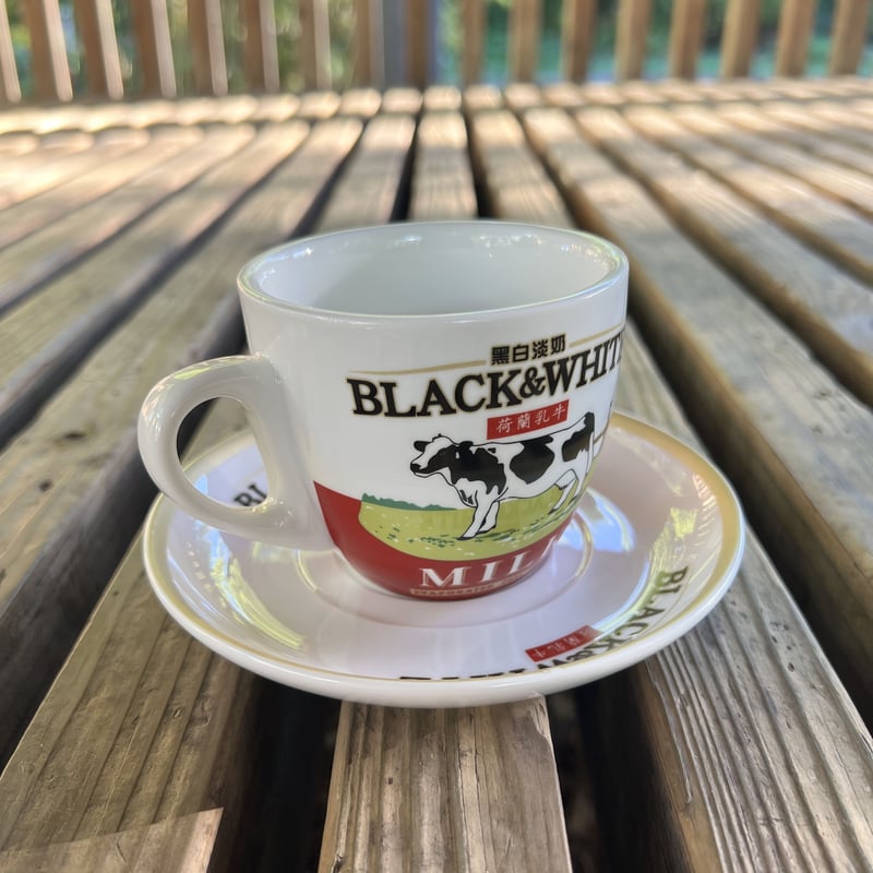 香港【黒白淡奶】カップ&ソーサー エバミルク BLACK&WHITE 香港【黒白淡奶】カップ&ソーサー エバミルク BLACK&WHITE