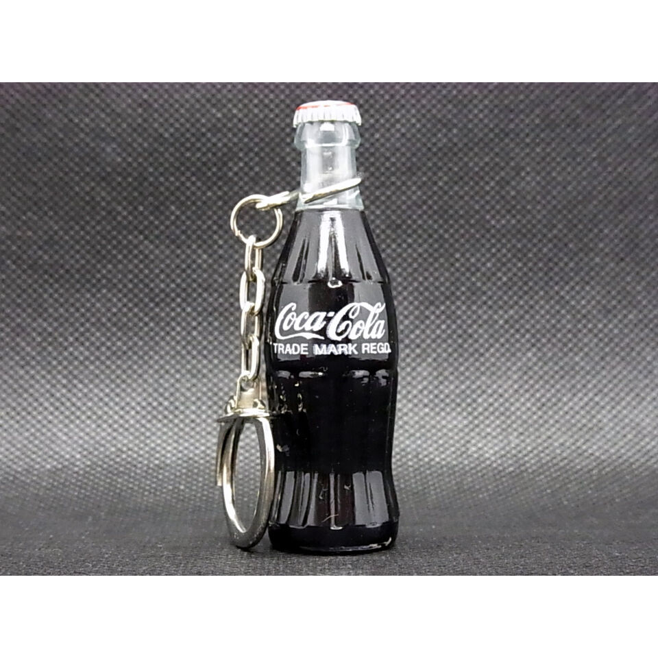 コカ・コーラ キーチェーン付きミニボトル | レトロ・スタイル コカ・コーラ キーチェーン付きミニボトル | レトロ・スタイル