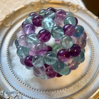 アイス フローライト 7A  8ミリ  オブジェ ( 直径5.5cm )