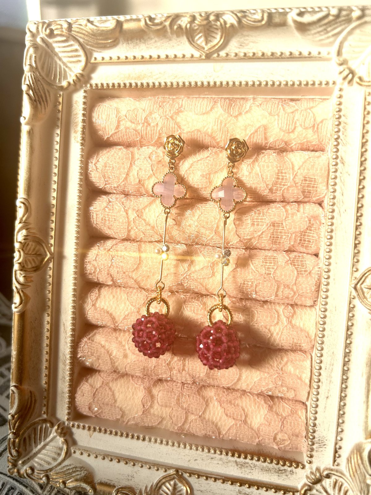 ルビー＆クローバー(Pink) Berry ピアス 14kgf 【神聖幾何学フラーレン
