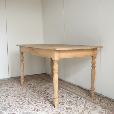 2605 table