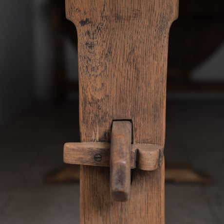 2632　pub table