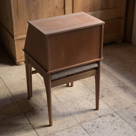 ca1168　cabinet with chair