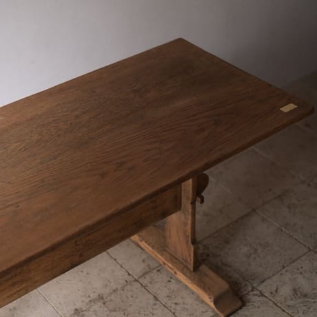 2632　pub table