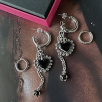 BLACK Heart chain