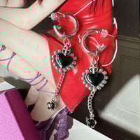 BLACK Heart chain