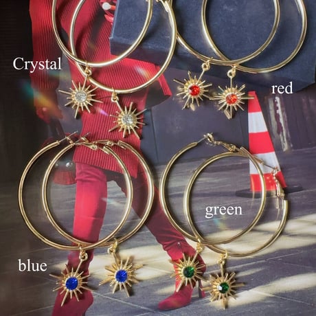 ANG l Point color sun charm