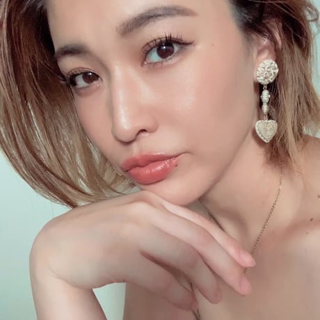 ANG l Ivory Flower Heart