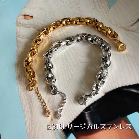 ANG l UNCHAINED BRACELET