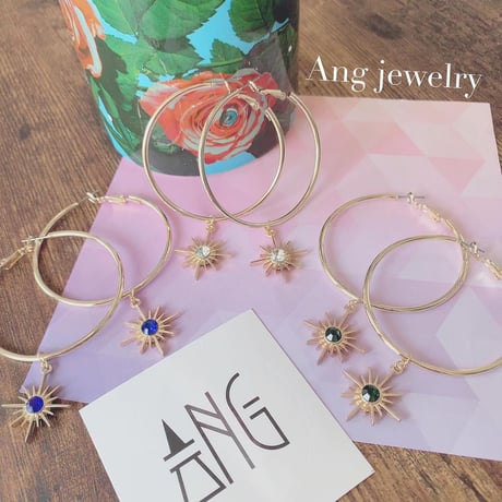 ANG l Point color sun charm