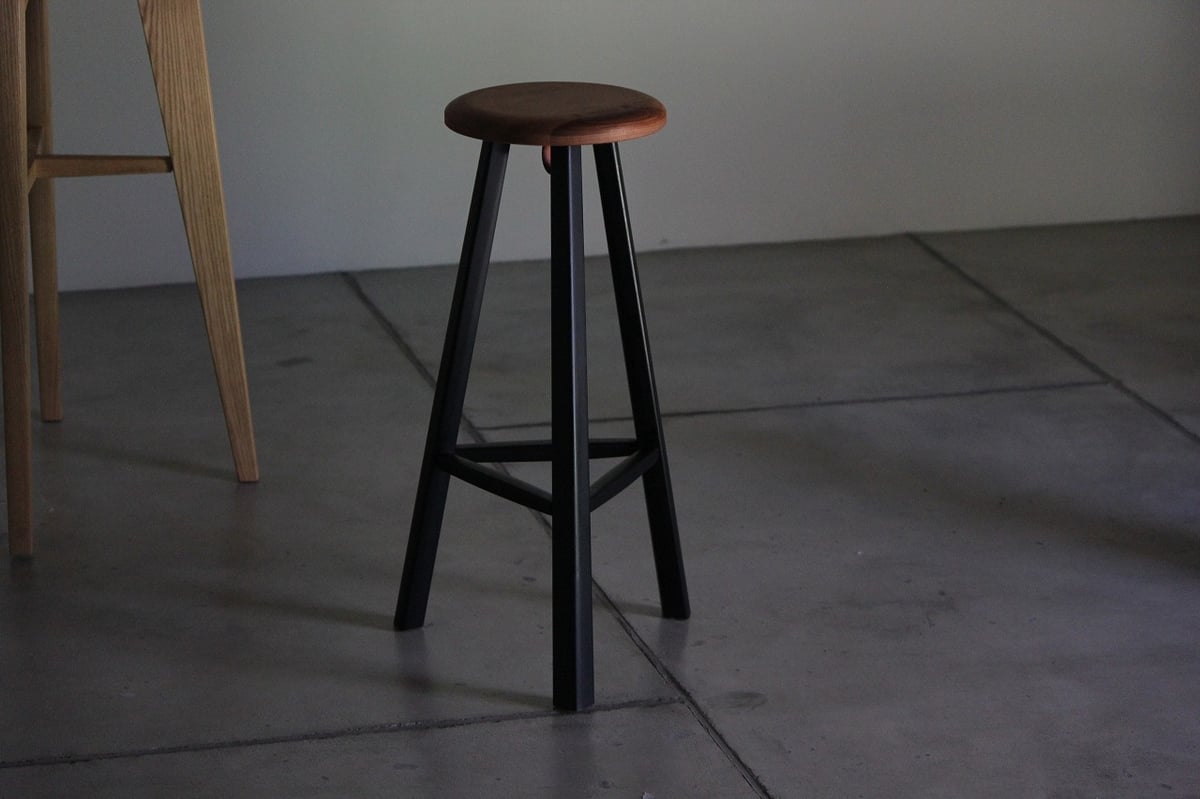 桜キッチンスツール カウンターチェア 【RS-39B】 （受注生産） | RED