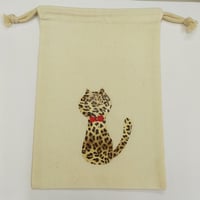 巾着（猫の後ろ姿　ヒョウ柄）