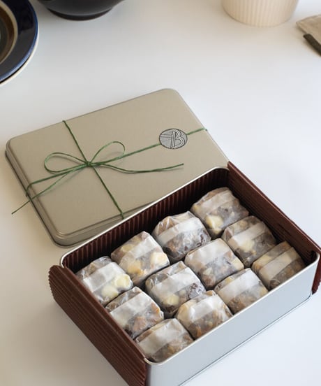 【6月19日冷凍発送品】ブラウニー缶 12個入り
