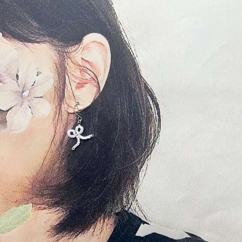 リボンピアス/イヤリング ホワイト | HandmadeShop mousse