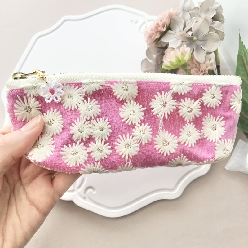 ファスナーレースポーチ（チャーム付き）濃いピンク | HandmadeShop