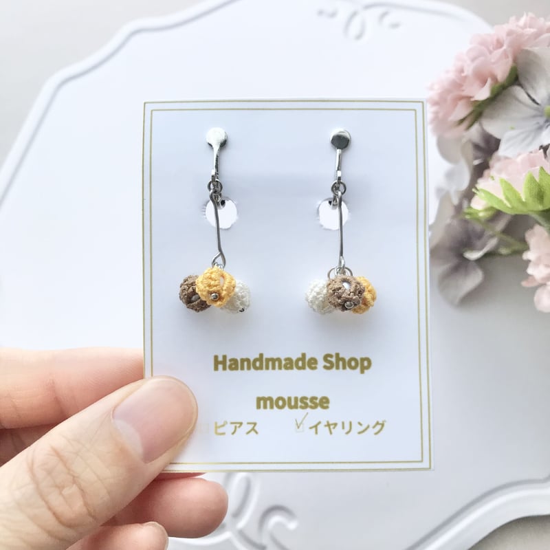 ポンポンポップピアス/イヤリング オレンジ | HandmadeShop mousse