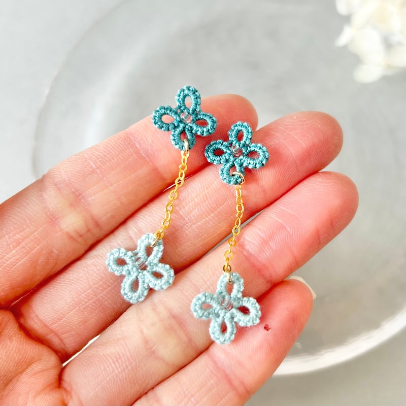 かすみ草ピアス/イヤリング ブルーグリーン×空色 ロング
