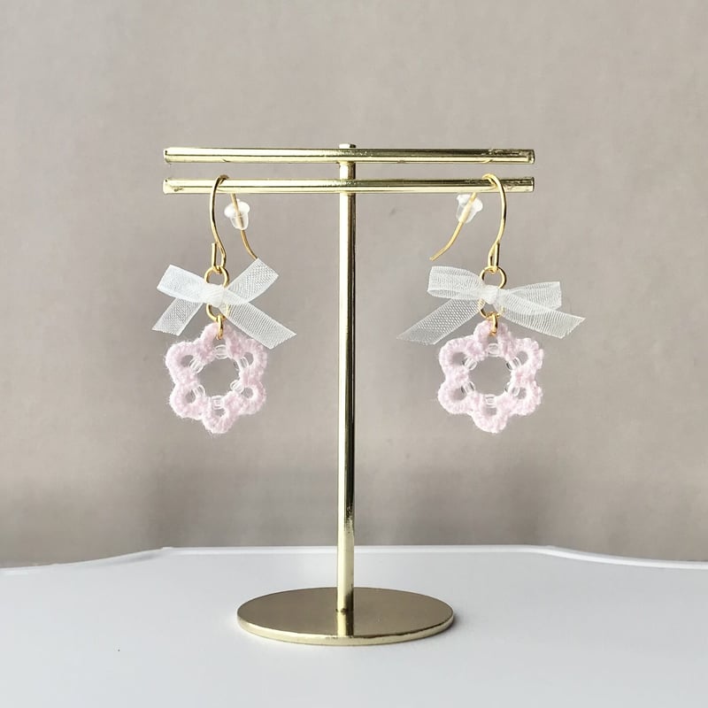 白リボンピアス/イヤリング ピンク | HandmadeShop mousse