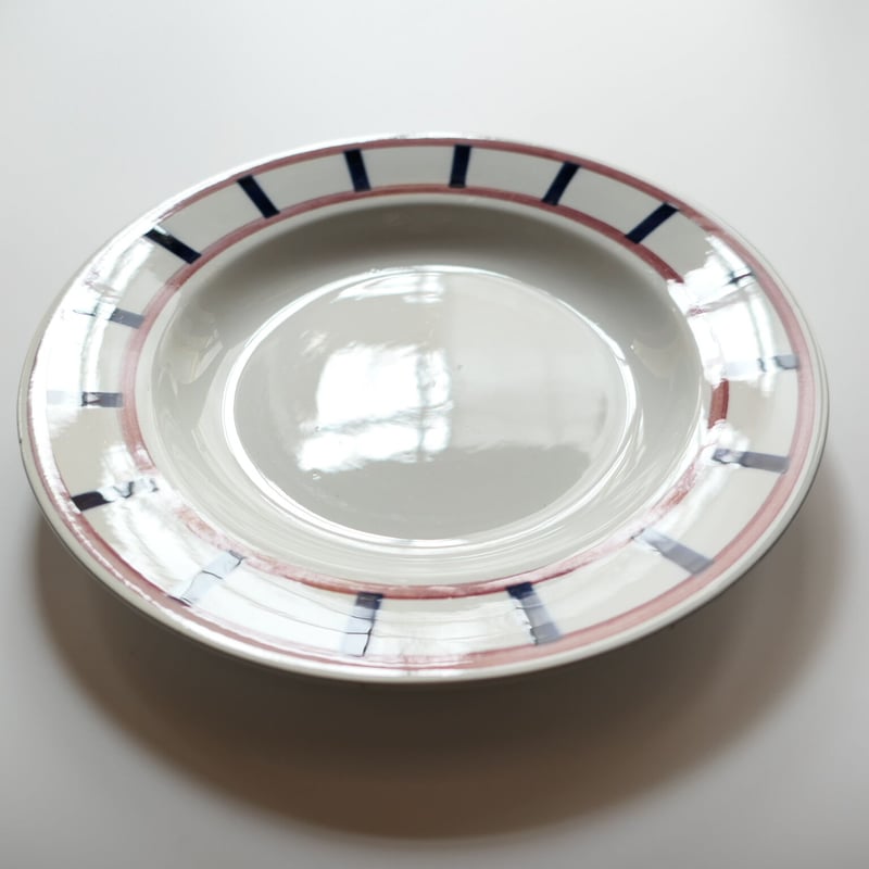 クレイユモントロー“Bearn”　バスク柄のプレート　平皿23.7cm（2） クレイユモントロー“Bearn” バスク柄のプレート 平皿23.7cm（2）