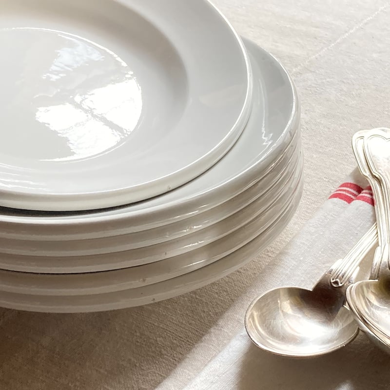 Badonviller, assiette epaisse 白釉の厚皿（スープ皿）F | Re