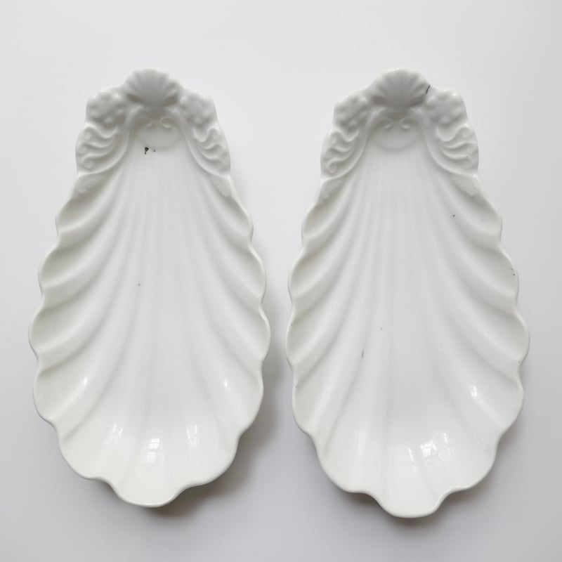 Porcelaine de Paris コキーユ型ラヴィエB | Reinette